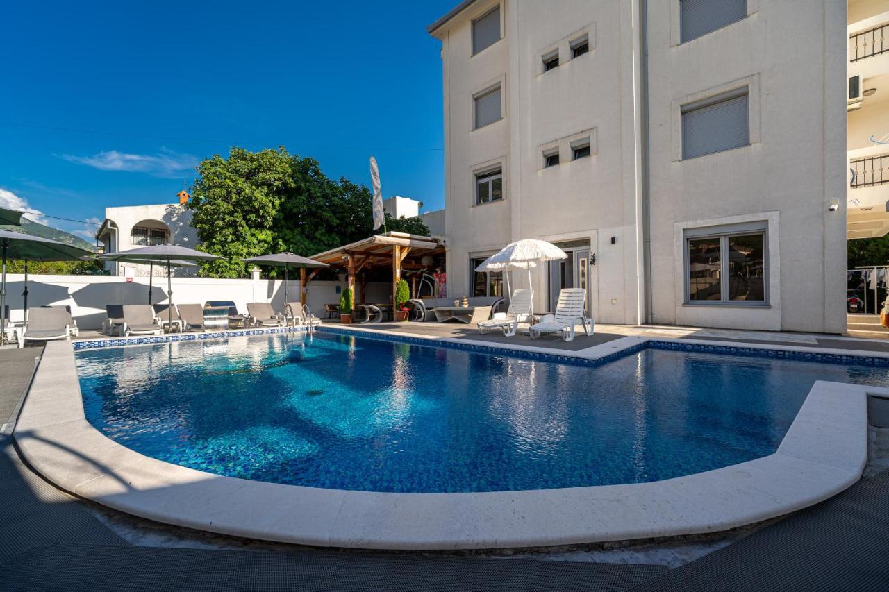 Delfin Apartments ストモレ エクステリア 写真