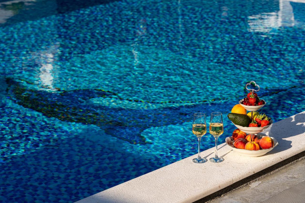 Delfin Apartments ストモレ エクステリア 写真