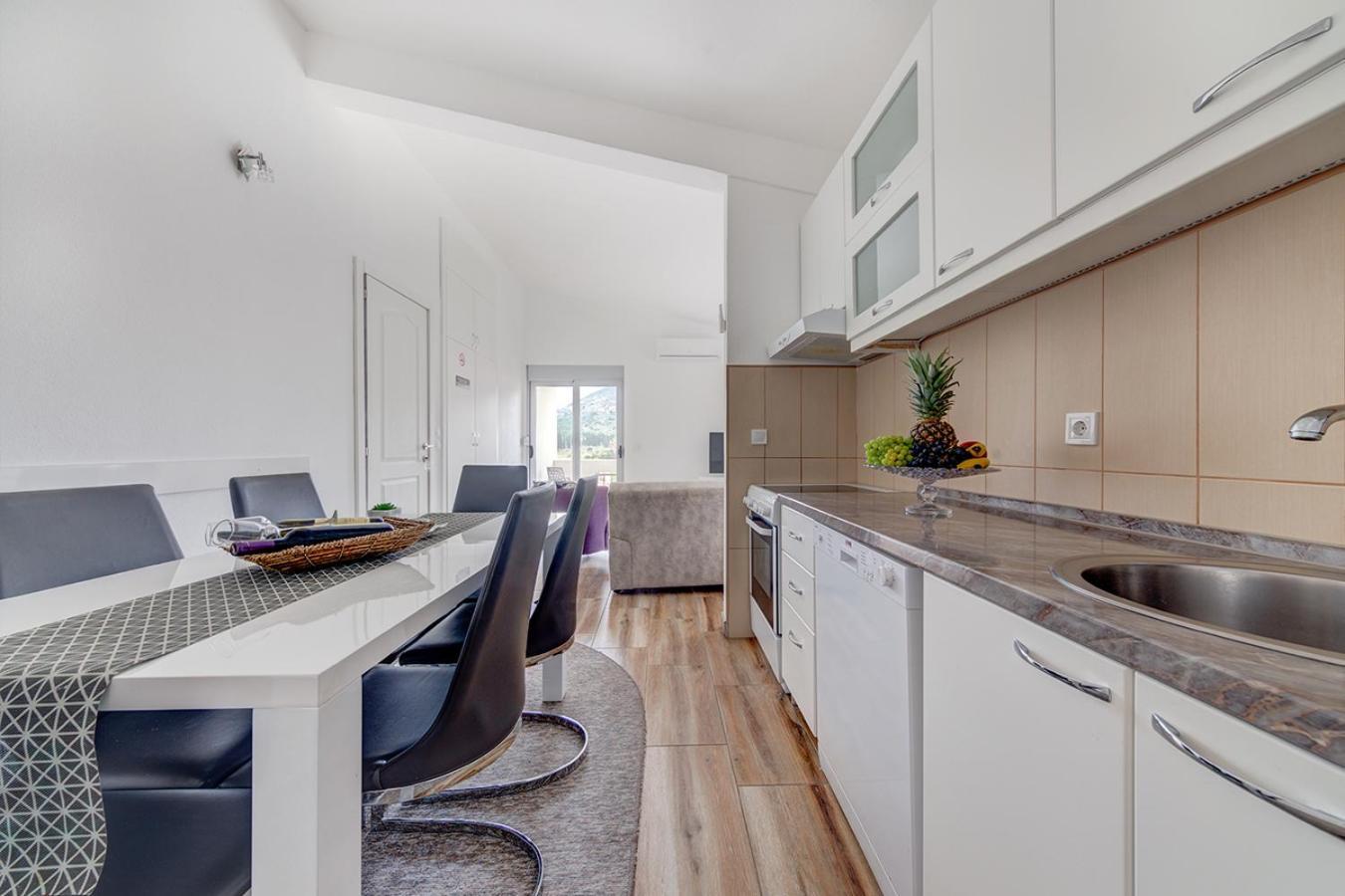 Delfin Apartments ストモレ 部屋 写真
